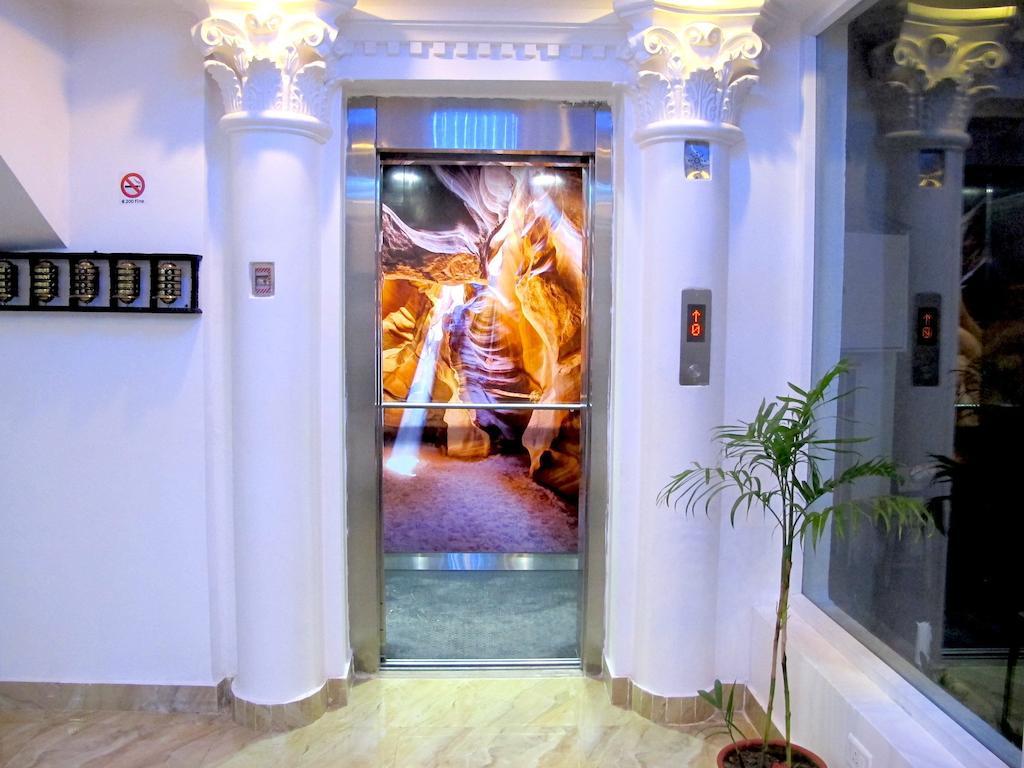 Royal Penguin Boutique Hotel & Spa Kathmandu Bagian luar foto