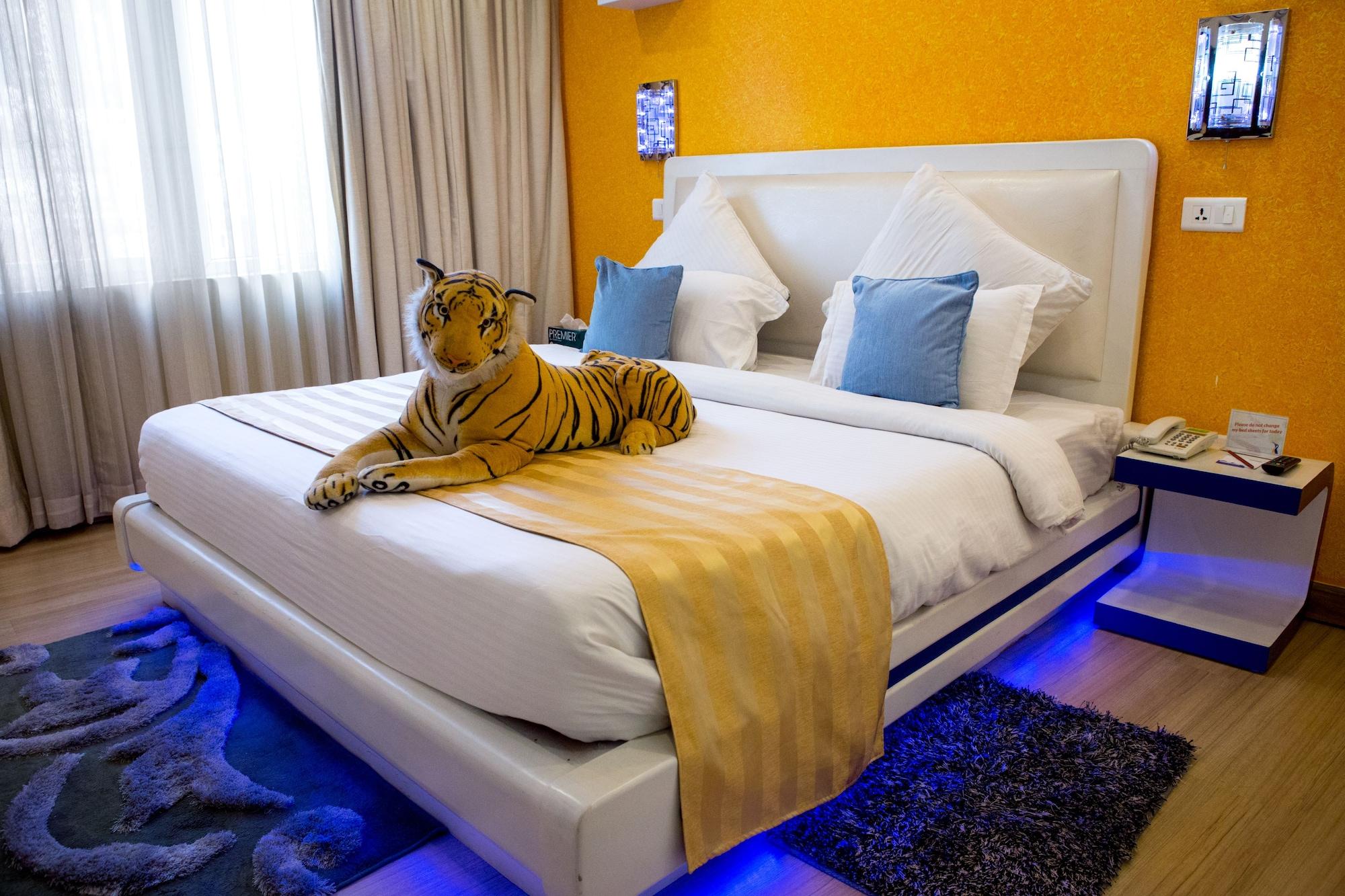 Royal Penguin Boutique Hotel & Spa Kathmandu Bagian luar foto