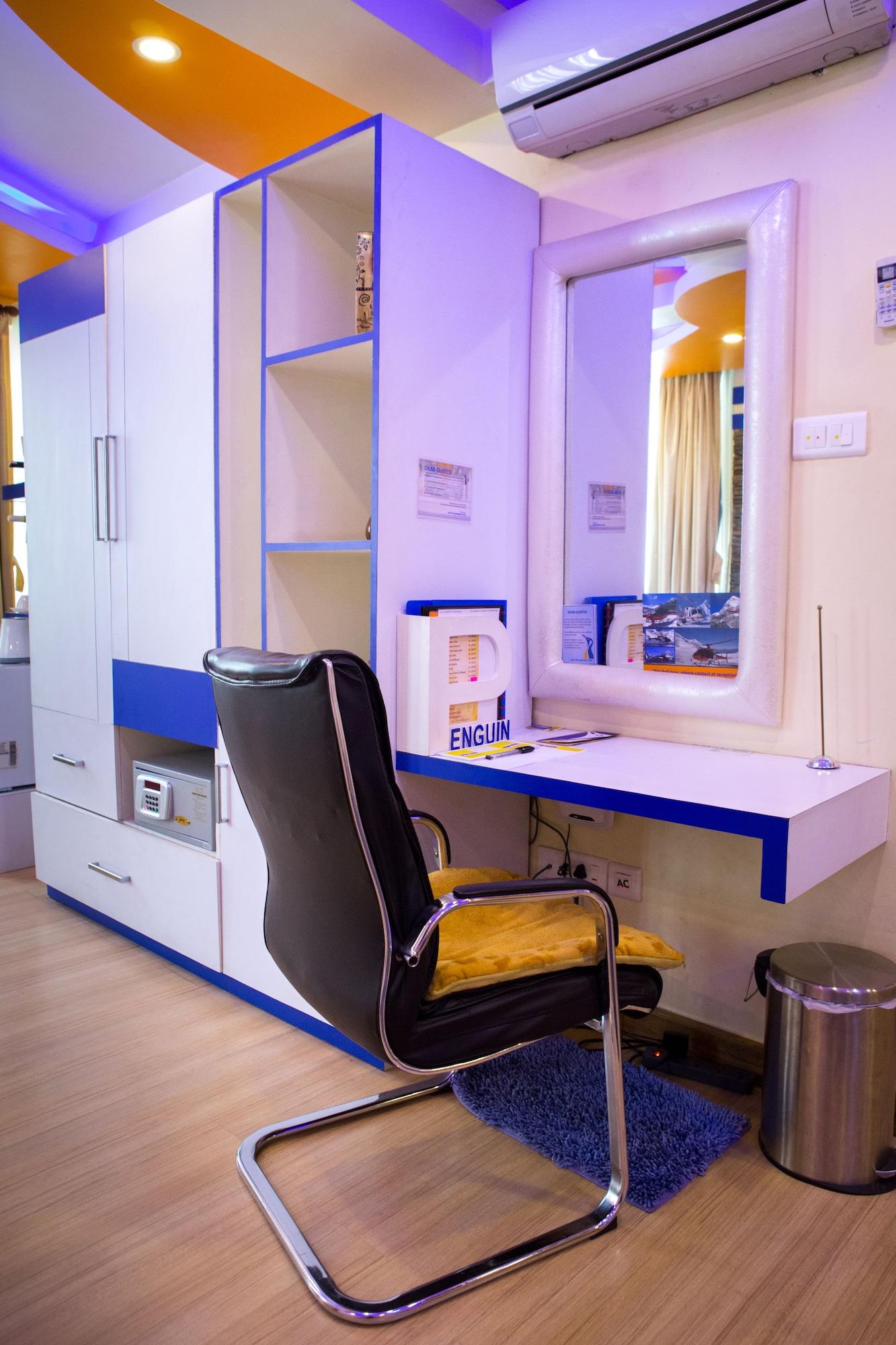 Royal Penguin Boutique Hotel & Spa Kathmandu Bagian luar foto
