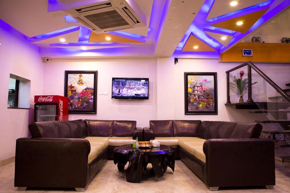 Royal Penguin Boutique Hotel & Spa Kathmandu Bagian luar foto