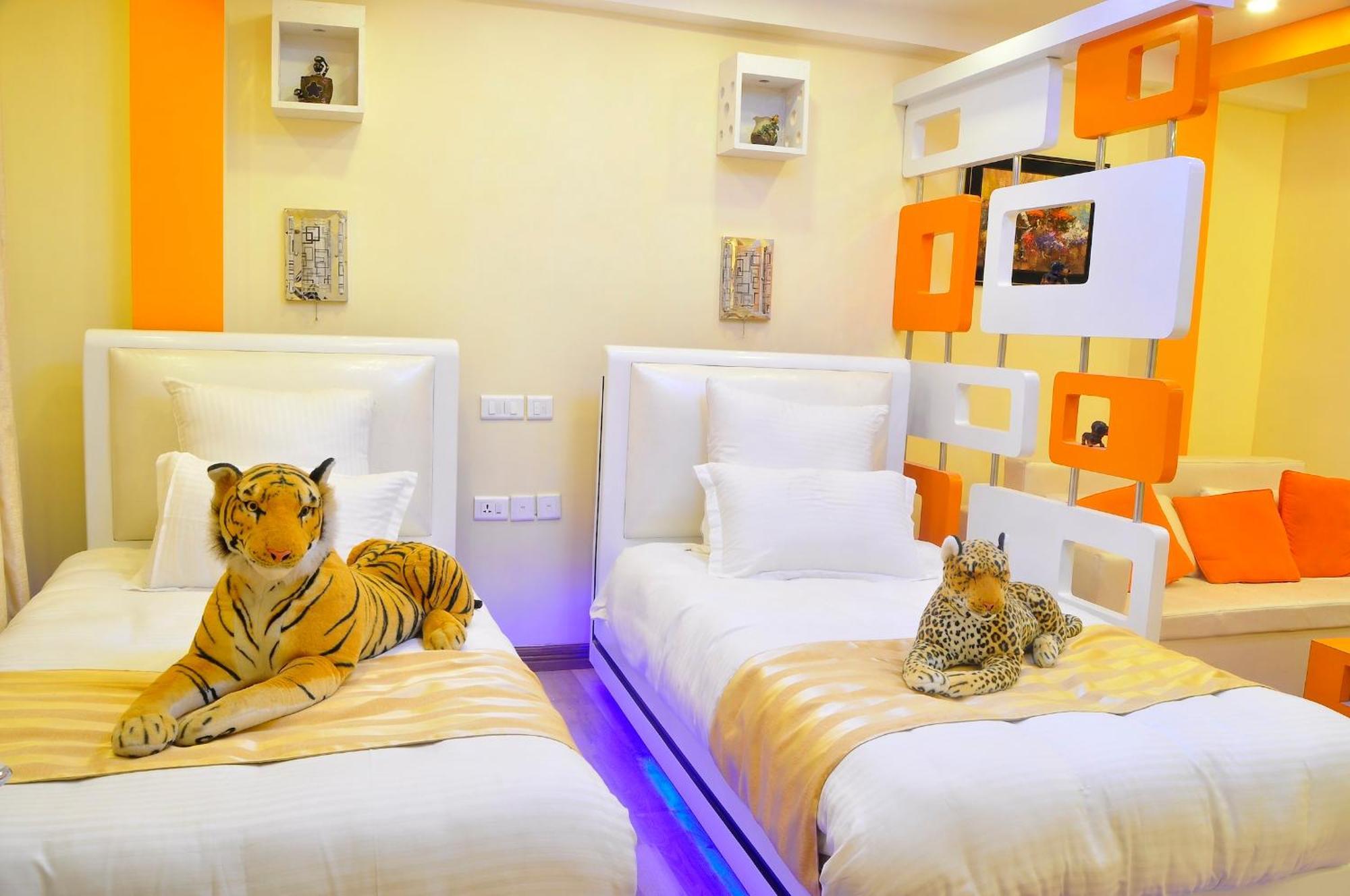 Royal Penguin Boutique Hotel & Spa Kathmandu Ruang foto