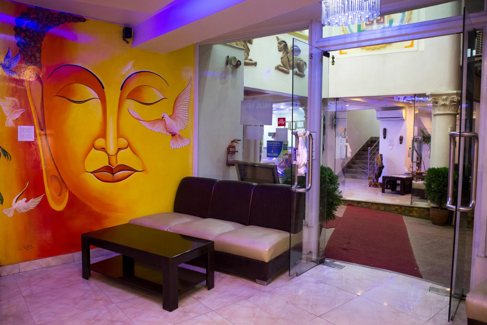 Royal Penguin Boutique Hotel & Spa Kathmandu Bagian luar foto
