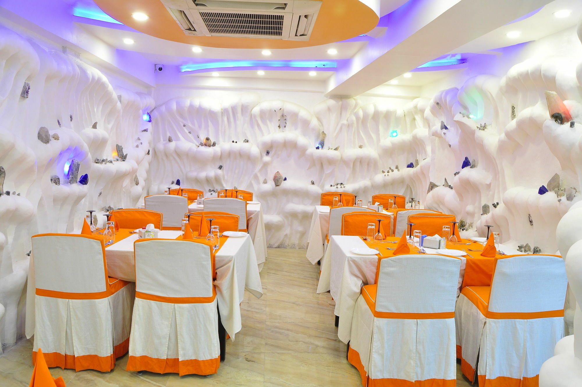 Royal Penguin Boutique Hotel & Spa Kathmandu Bagian luar foto